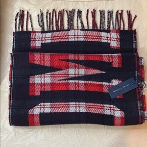 Tommy Hilfiger Logo Scarf
